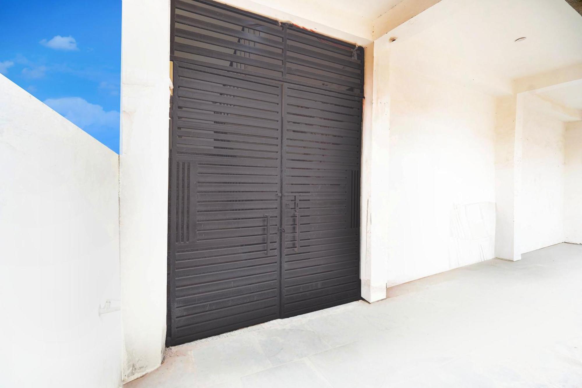 Hotel O The Crown Inn Danapur Exterior photo